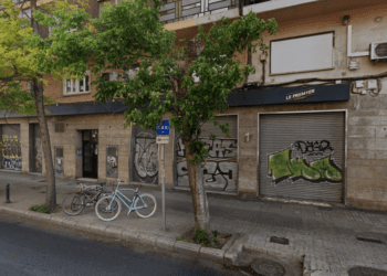 El propietario de la Discoteca La Premier de Eduardo Boscá agrede al Presidente de la Plataforma Vecinal de PenyaRoja