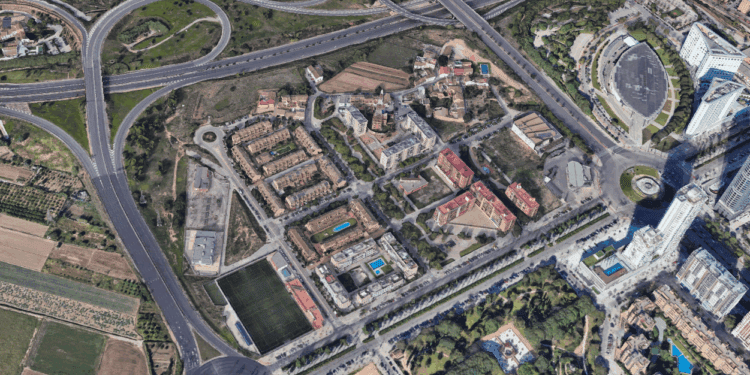 La Comisión de Urbanismo propone someter a información pública la reducción de alturas en el núcleo antiguo de Beniferri 1 La Comisión de Urbanismo propone someter a información pública la reducción de alturas en el núcleo antiguo de Beniferri