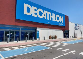 Decathlon se desinfla y anuncia el cierre de más tiendas