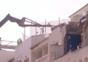 La Generalitat anuncia ayudas para la demolición de viviendas dañadas por la DANA
