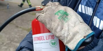 EXTINGEL, el apagafuegos español para baterías de coches eléctricos