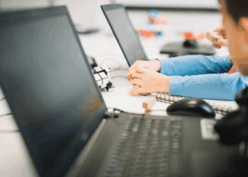 Todos los centros educativos públicos de la Comunitat ya cuentan con Redes WIFI