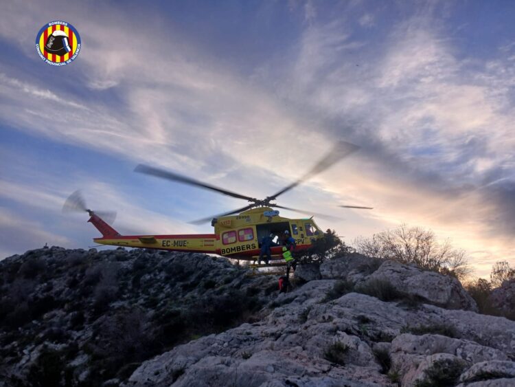 12 rescates por el Grupo Especial de Rescate en Altura de Bombers de la Diputació de Valéncia esta Semana Santa