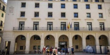 Once años de prisión para un mendigo que mató a otro a golpes con una piedra dentro de un calcetín en Alicante