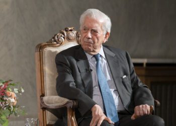 El premi Nobel de Lliteratura En Mario Vargas Llosa Acadèmic d’honor de la RACV i el Patronat de la Real Acadèmia de Cultura Valenciana