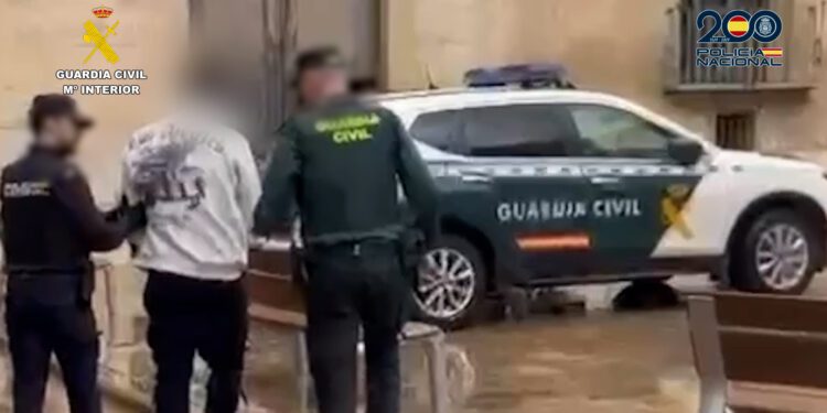 Caen en Xàtiva tres integrantes de una banda criminal acusada de 29 robos violentos en La Costera y la Vall d’Albaida 1 Caen en Xàtiva tres integrantes de una banda criminal acusada de 29 robos violentos en La Costera y la Vall d’Albaida