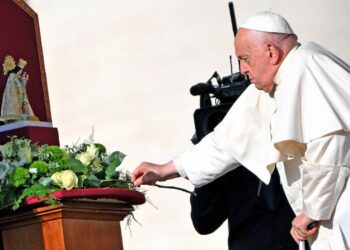 Lo Rat Penat llamenta profundament el decés del Papa Francesc