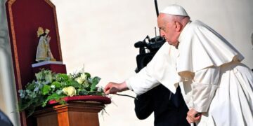 Lo Rat Penat llamenta profundament el decés del Papa Francesc