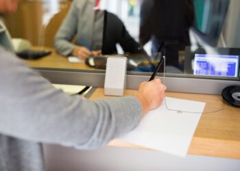 La Conselleria de Justicia ha atendido a 8.174 personas en la Oficina administrativa PROP abierta en Massanassa tras la #DANA 7 La Conselleria de Justicia ha atendido a 8.174 personas en la Oficina administrativa PROP abierta en Massanassa tras la #DANA