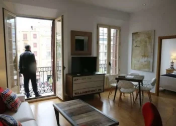 363 viviendas y un drama inflado: así se exageró el impacto de los pisos turísticos en Valencia