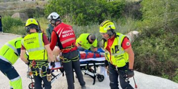 12 rescates por el Grupo Especial de Rescate en Altura de Bombers de la Diputació de Valéncia esta Semana Santa