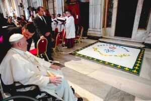 tupapa visita su tumba