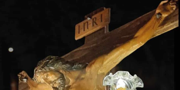 Solemne Via Crucis por Ciutat Vella, este viernes, presidido por el Arzobispo Con la presencia del Santísimo Cristo de Nazaret y la Virgen de los Dolores de la parroquia de La Punta