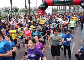 La VI Volta a Peu per la Discapacitat reúne a 3.800 corredores en Valéncia