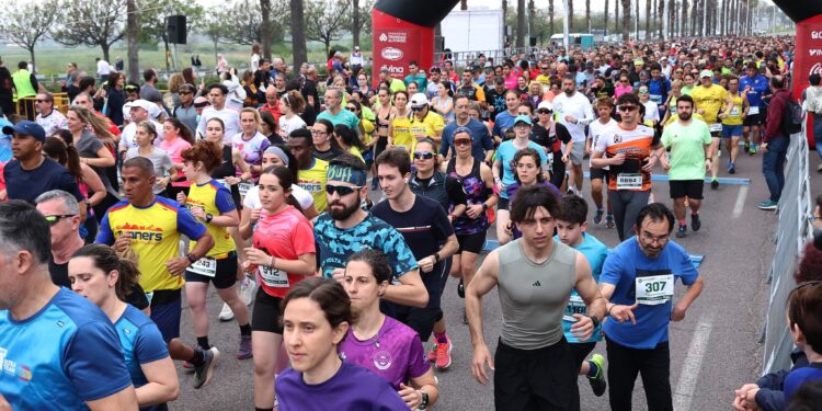 La VI Volta a Peu per la Discapacitat reúne a 3.800 corredores en Valéncia 1 La VI Volta a Peu per la Discapacitat reúne a 3.800 corredores en Valéncia