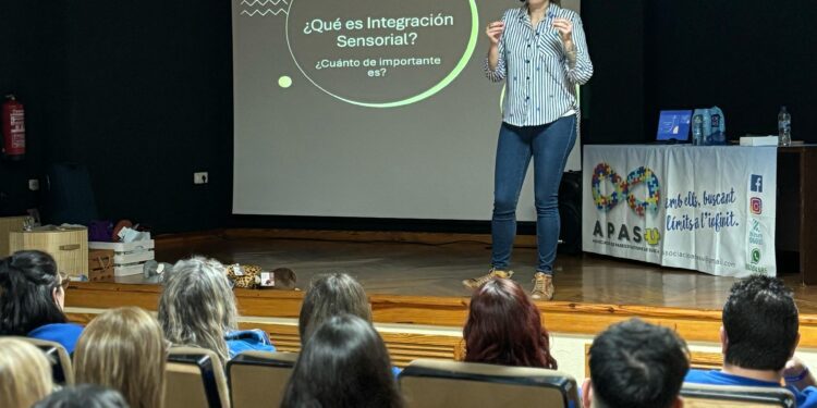 APASU Sueca ofrece una charla sobre integración sensorial 1 APASU Sueca ofrece una charla sobre integración sensorial