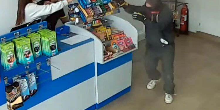 Detenido en Murcia por intentar atracar una gasolinera a punta de pistola