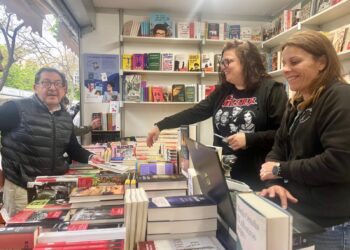 El director general de Cultura anuncia nuevas ayudas para las librerías que no han podido abrir tras la riada