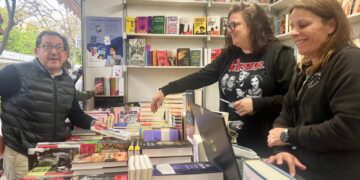 El director general de Cultura anuncia nuevas ayudas para las librerías que no han podido abrir tras la riada