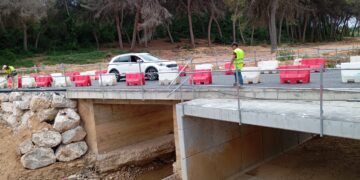 La Generalitat abre un carril del nuevo paso sobre el barranco del Murtal en Godelleta