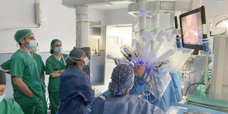 El Hospital Universitario Doctor Peset recibe la acreditación como centro de excelencia en cirugía bariátrica y metabólica 1 El Hospital Universitario Doctor Peset recibe la acreditación como centro de excelencia en cirugía bariátrica y metabólica