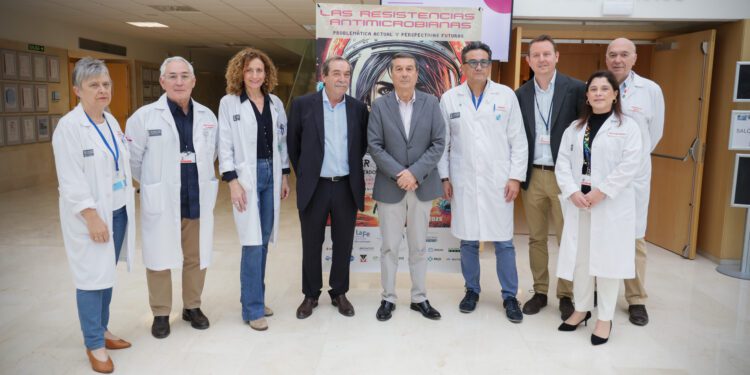 Expertos de toda España se reúnen en La Fe para abordar el desafío de la resistencia a los antimicrobianos 1 Expertos de toda España se reúnen en La Fe para abordar el desafío de la resistencia a los antimicrobianos