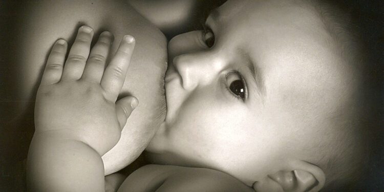 Más de 400 recién nacidos prematuros de la Comunitat Valenciana se alimentan con leche materna donada cada año 1 Más de 400 recién nacidos prematuros de la Comunitat Valenciana se alimentan con leche materna donada cada año