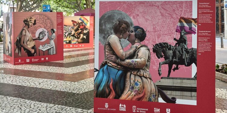 Gandia repone los paneles LGTBI+ vandalizados con mensajes de odio y esvásticas 1 Gandia repone los paneles LGTBI+ vandalizados con mensajes de odio y esvásticas