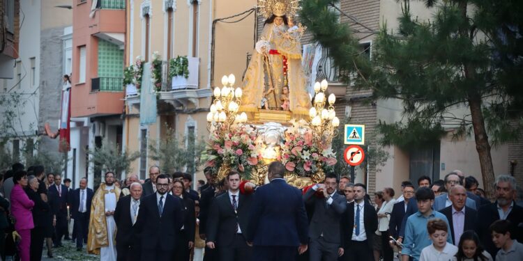 Torrent se rinde a la Mare de Deu dels Desamparats, patrona de la localidad 1 Torrent se rinde a la Mare de Deu dels Desamparats, patrona de la localidad