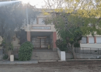 Ni aulas, ni horarios, ni futuro claro: crónica del naufragio escolar en Beniparrell tras la DANA