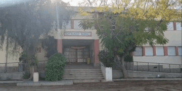 Ni aulas, ni horarios, ni futuro claro: crónica del naufragio escolar en Beniparrell tras la DANA