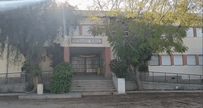 Ni aulas, ni horarios, ni futuro claro: crónica del naufragio escolar en Beniparrell tras la DANA 1 Ni aulas, ni horarios, ni futuro claro: crónica del naufragio escolar en Beniparrell tras la DANA