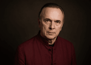 Sir Mark Elder dirige Beethoven y Shostakóvich con la Orquestra de la Comunitat Valenciana en la III Gala de Mecenazgo de Les Arts