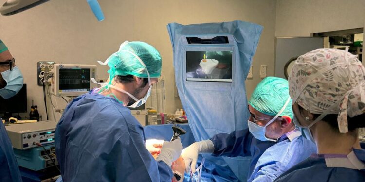 El Hospital Vithas Valencia Consuelo incorpora la cirugía navegada en prótesis de rodilla 1 El Hospital Vithas Valencia Consuelo incorpora la cirugía navegada en prótesis de rodilla
