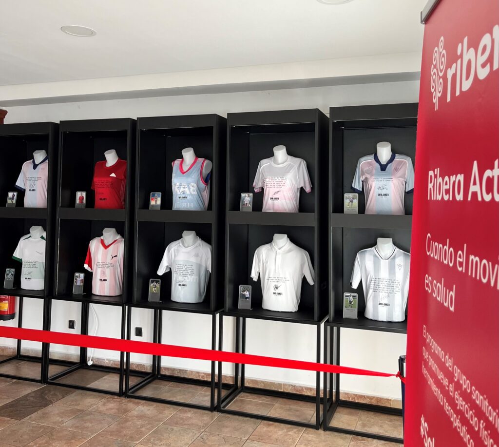 El grupo Ribera presenta la campaña "Sentir la camiseta" sobre deporte y salud mental junto a deportistas de élite 3 Exposicion Sentir la camiseta