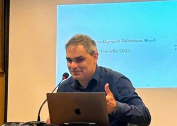 Conferència en la RACV al voltant del Valencià, ¿Llengua o dialecte? 2 Conferència en la RACV al voltant del Valencià, ¿Llengua o dialecte?