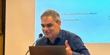 Conferència en la RACV al voltant del Valencià, ¿Llengua o dialecte?