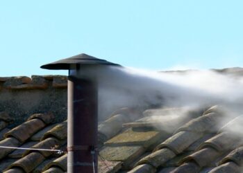 El cónclave Vaticano elige nuevo Papa, la fumata blanca anuncia el nuevo pontífice