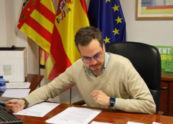 Vox se la lía a Amparo Folgado y amaga con irse del gobierno municipal de Torrent si no se atienden sus reivindicaciones 1 Vox se la lía a Amparo Folgado y amaga con irse del gobierno municipal de Torrent si no se atienden sus reivindicaciones