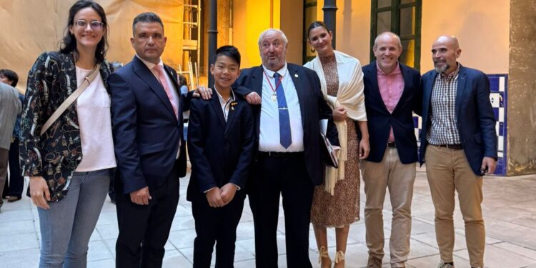 Valencia celebra la II Gala de los Doctores con un emotivo homenaje a la excelencia académica 1 Valencia celebra la II Gala de los Doctores con un emotivo homenaje a la excelencia académica