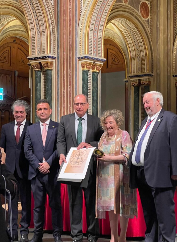 Valencia celebra la II Gala de los Doctores con un emotivo homenaje a la excelencia académica 8 I Gala de los Doctores con un emotivo homenaje a la excelencia academica 6