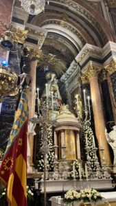 Lo Rat Penat celebra una emotiva missa en honor a la Mare dels Desamparats 2 IMG 20250509 WA0040