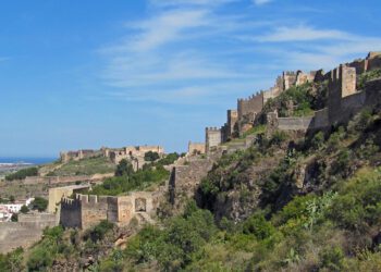 El Ayuntamiento de Sagunto adecuará y mejorará el entorno de acceso al complejo monumental