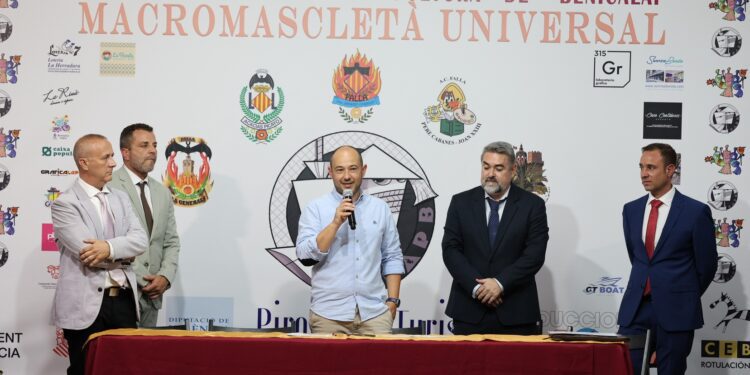 Benifap presenta el cartel anunciador de su V Macromascletà Universal 1 Benifap presenta el cartel anunciador de su V Macromascletà Universal
