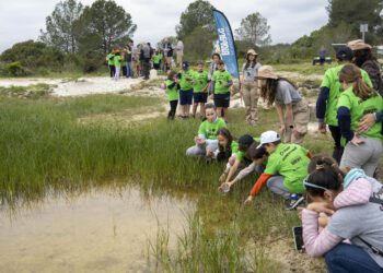 Escolares realizan una “suelta” de gallipatos del proyecto de conservación promovido por Caixa Popular y Fundación BIOPARC