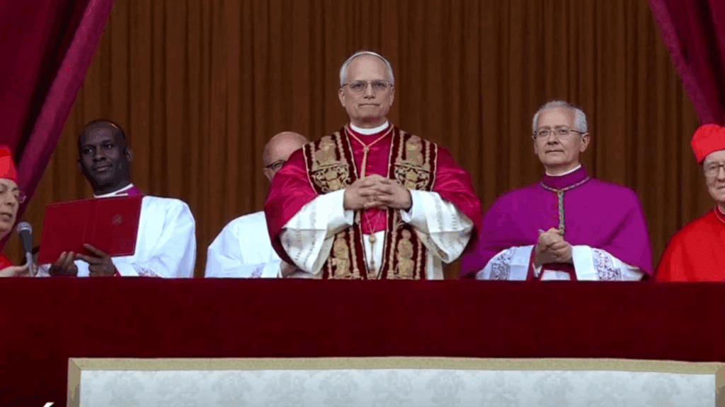El primer mensaje del Papa León XIV: una paz que desarma 2 Papa Leon Xiv 2 1