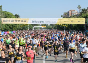 La Volta a Peu Valéncia 2025 reúne a 8500 personas