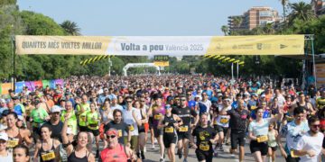La Volta a Peu Valéncia 2025 reúne a 8500 personas