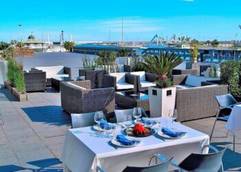 Guerra entre Catalá y 4 restaurantes de La Marina de Valencia, la alcaldesa enviará a la Policía Local a comprobar "su actividad" 8 Guerra entre Catalá y 4 restaurantes de La Marina de Valencia, la alcaldesa enviará a la Policía Local a comprobar "su actividad"