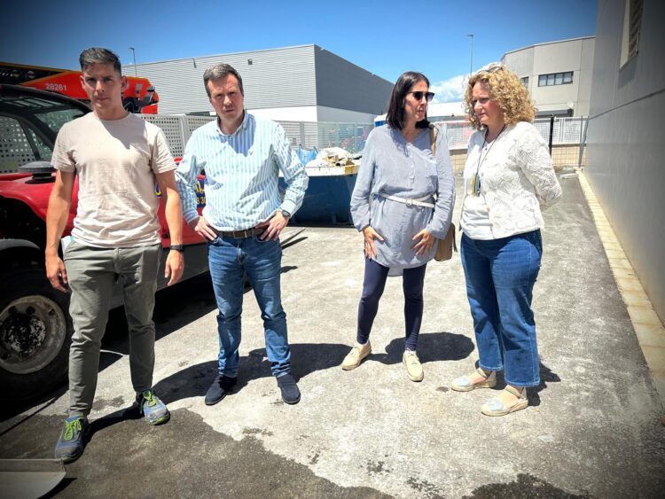 Tres heridos en una fábrica del Polígono Industrial Mas del Juge en Torrent